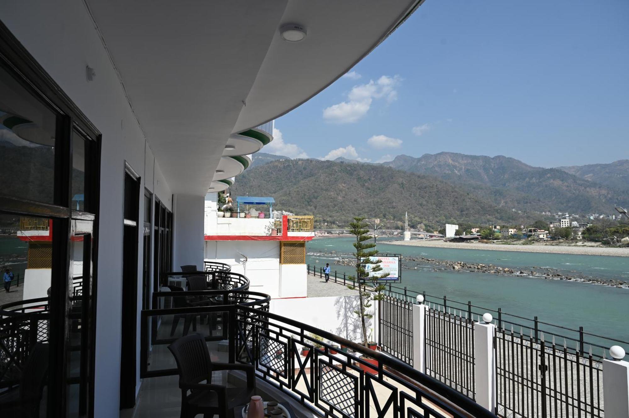 Hotel Prasanna Inn Rishīkesh Exterior foto